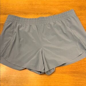 Athleta XL Hustle 4.5” Women's Light Blue Performance Running Shorts